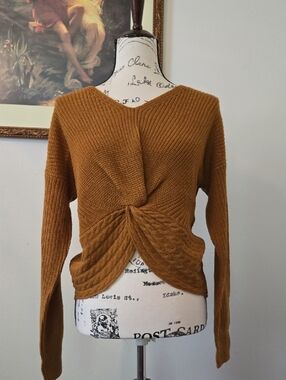 Women's Twist-Knot Pullover Sweater in Camel